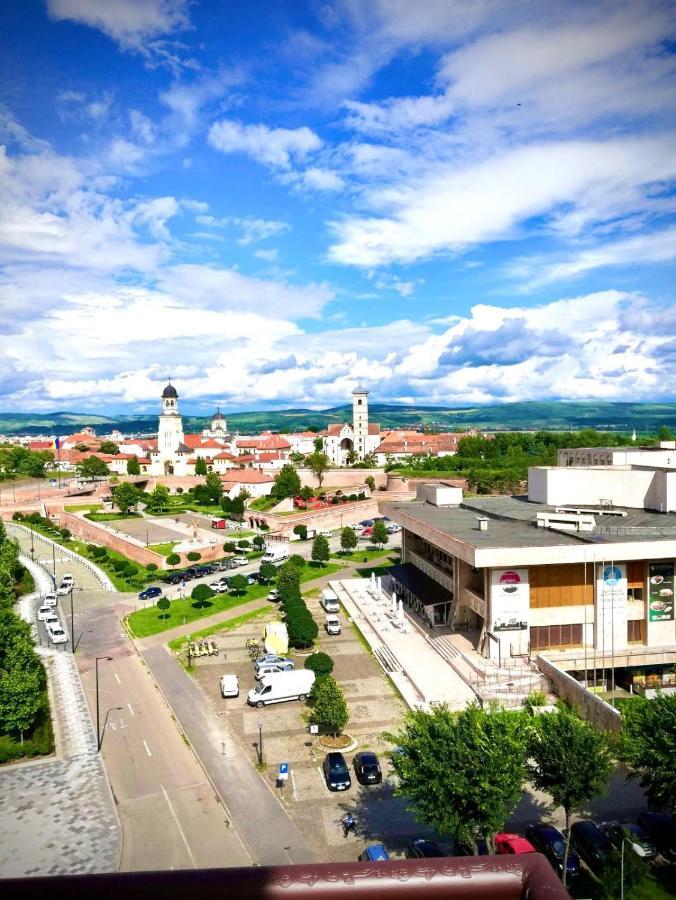Midsummer Boulevard Alba Iulia Exterior foto