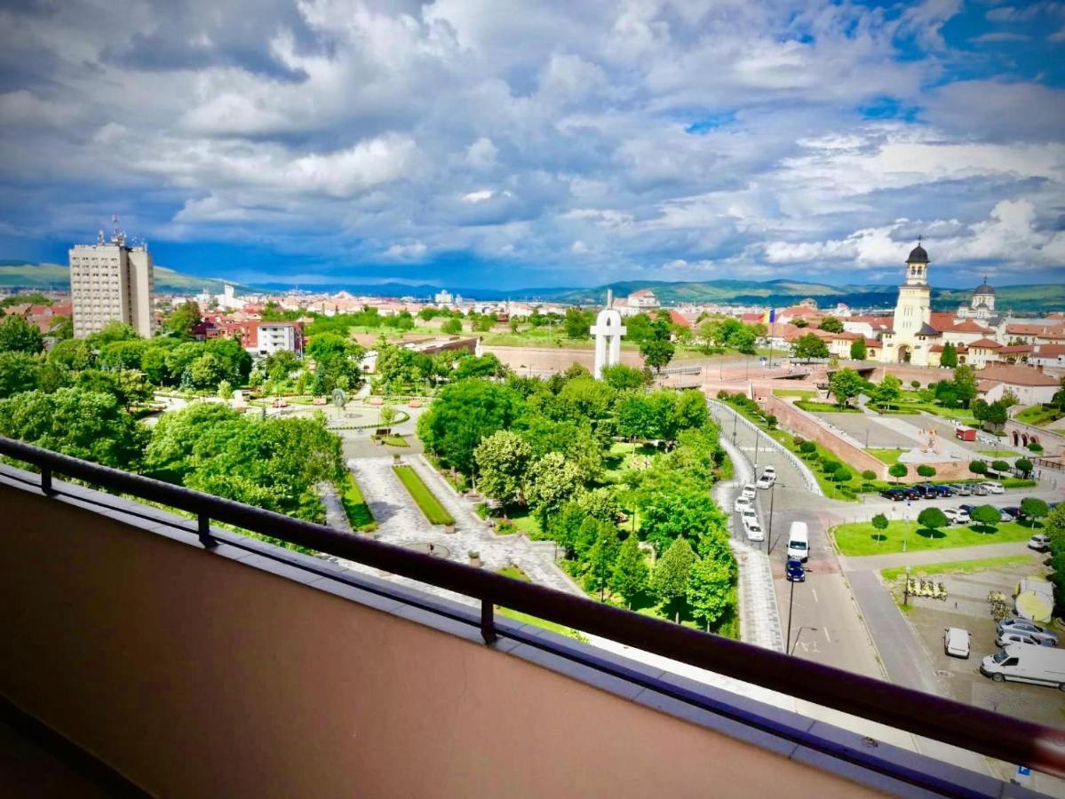 Midsummer Boulevard Alba Iulia Exterior foto